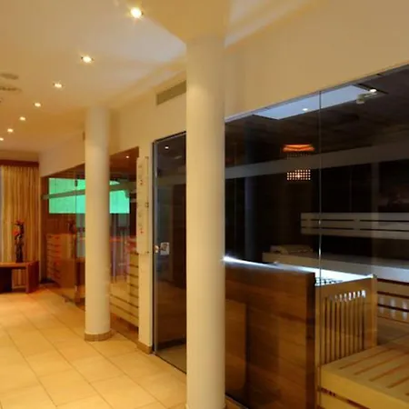 Zum Gruenen Tor Hotel 3*