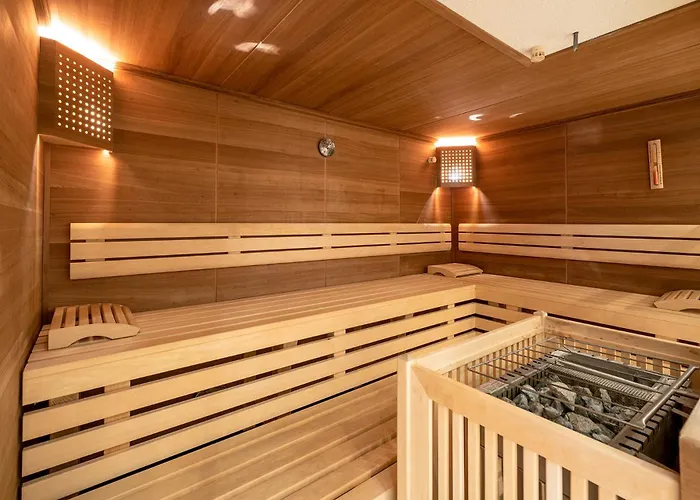 Zum Gruenen Tor Szálloda