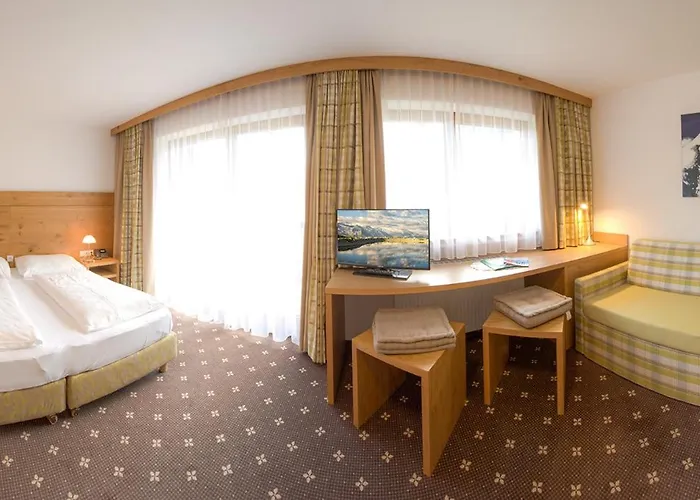 Zum Grünen Tor Hotel 3*