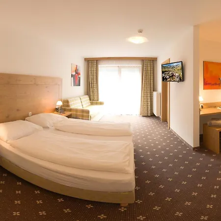 Zum Gruenen Tor Тукс