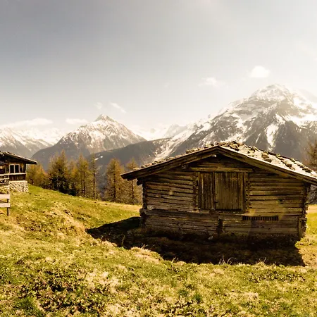 Отель Zum Gruenen Tor Тукс