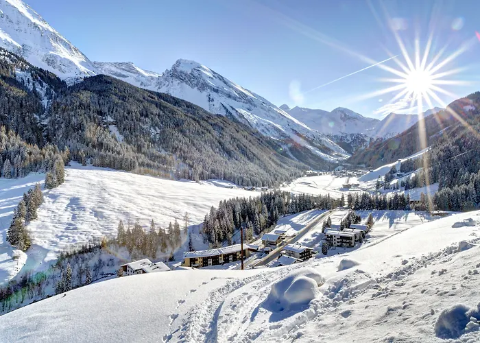 Zum Gruenen Tor מלון